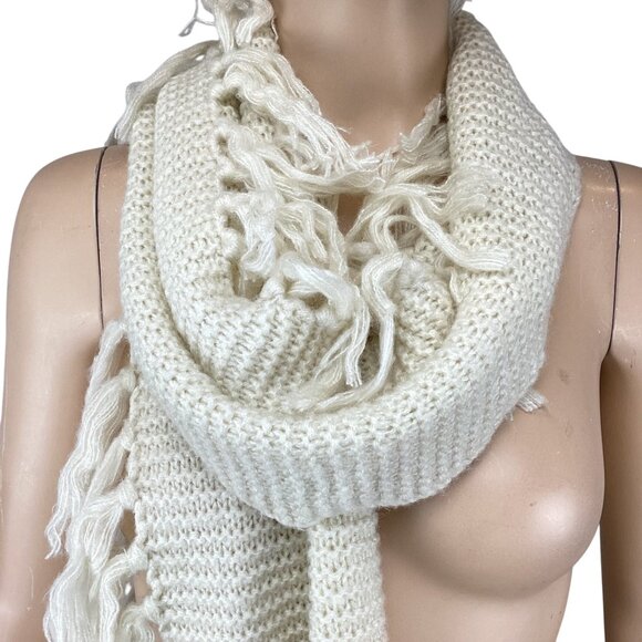 Frye Womens Scarf Cable Fringe‎ Cream Knit Scarf NWT Ivory BOHO Shawl - Picture 3 of 6